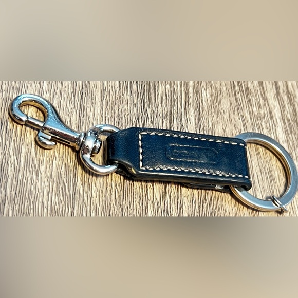 Coach Key Ring - Picture 2 of 2